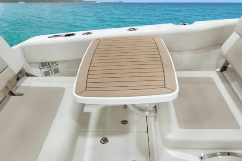 Slide: The Image of Boston Whaler 320 Vantage 2024 - 81