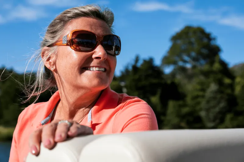 Slide: The Image of Boston Whaler 320 Vantage 2024 - 8