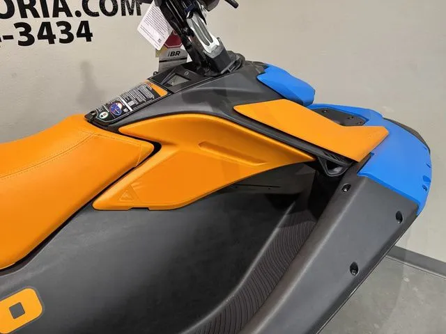 Slide: The Image of Sea-Doo Spark Trixx for 3 2026 - 13