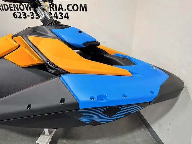 Slide: The Image of Sea-Doo Spark Trixx for 3 2026 - 14