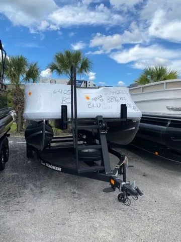 The Image of Sun Tracker Bass Buggy 16 XL Select 2026 - 1