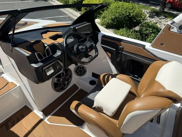 Slide: The Image of Axis Wake Research T235 2023 - 6