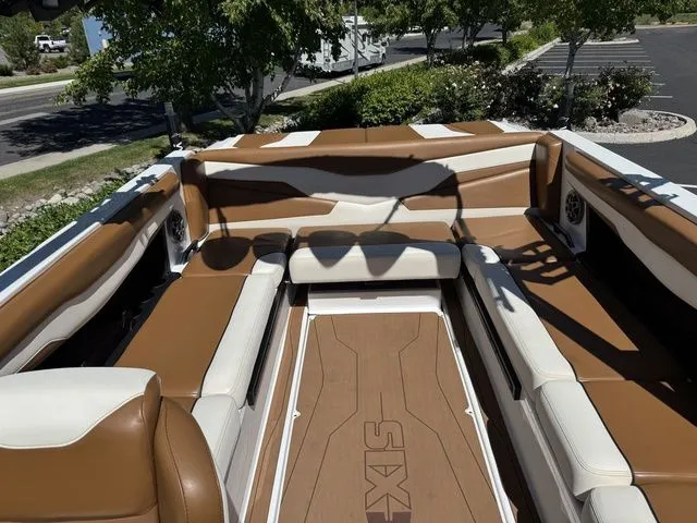 Slide: The Image of Axis Wake Research T235 2023 - 8