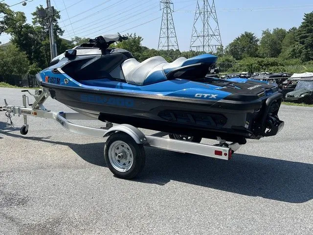 Slide: The Image of Sea-Doo GTX 2019 - 11