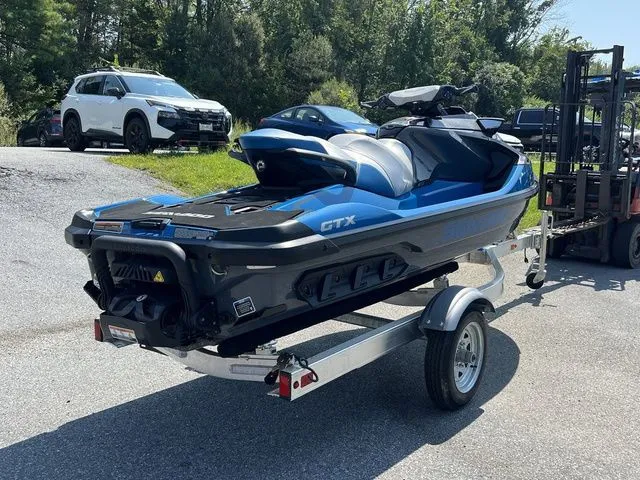 Slide: The Image of Sea-Doo GTX 2019 - 17