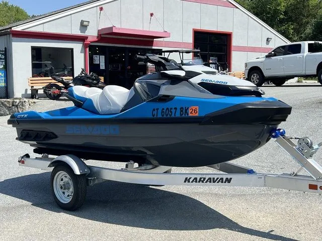 Slide: The Image of Sea-Doo GTX 2019 - 3