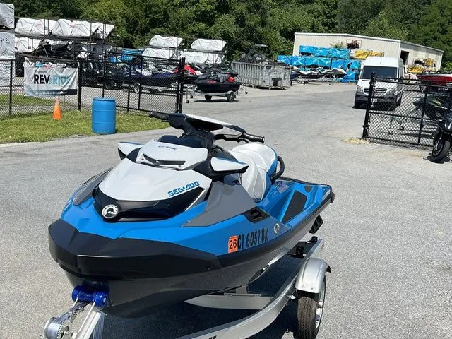 Slide: The Image of Sea-Doo GTX 2019 - 7