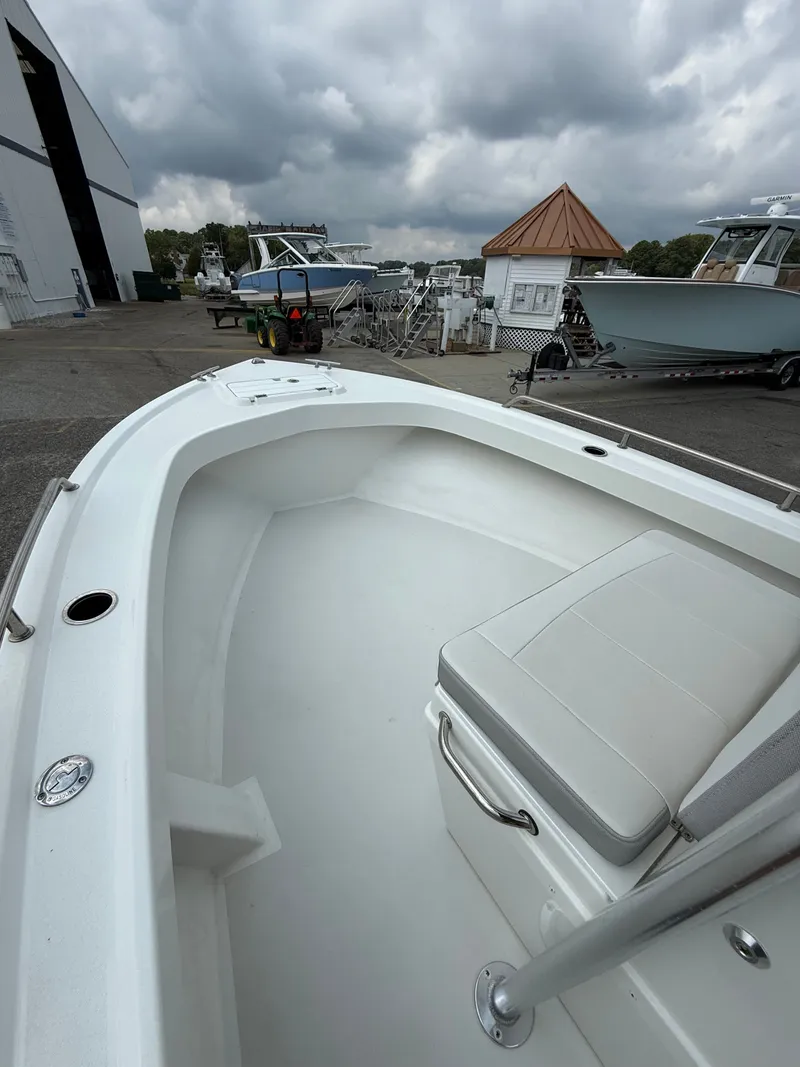 Slide: The Image of Parker 1801 Center Console 2022 - 13