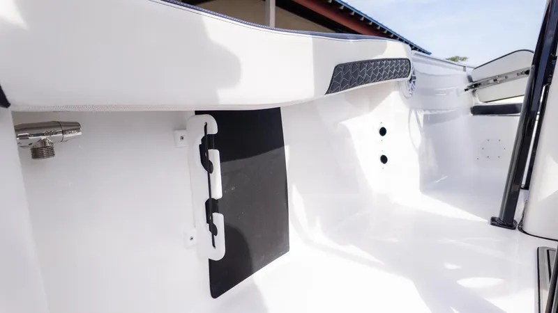 Slide: The Image of Tidewater 210 LXF 2026 - 9