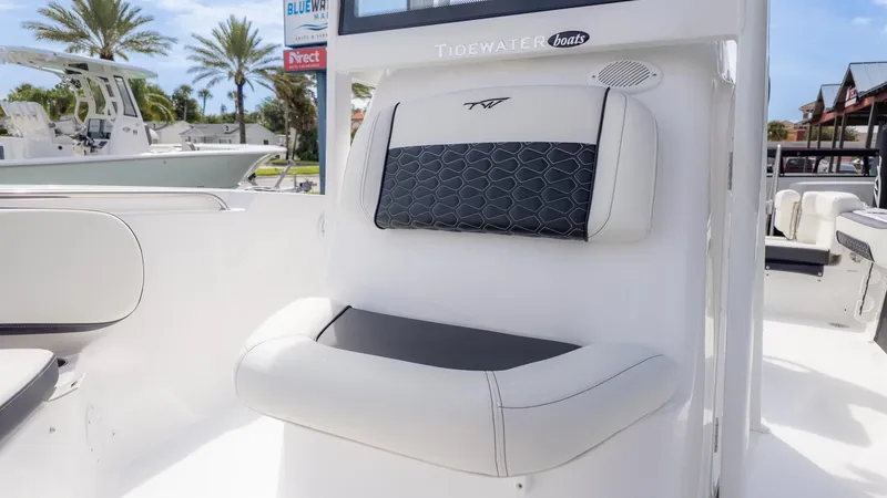 Slide: The Image of Tidewater 220 LXF 2026 - 24