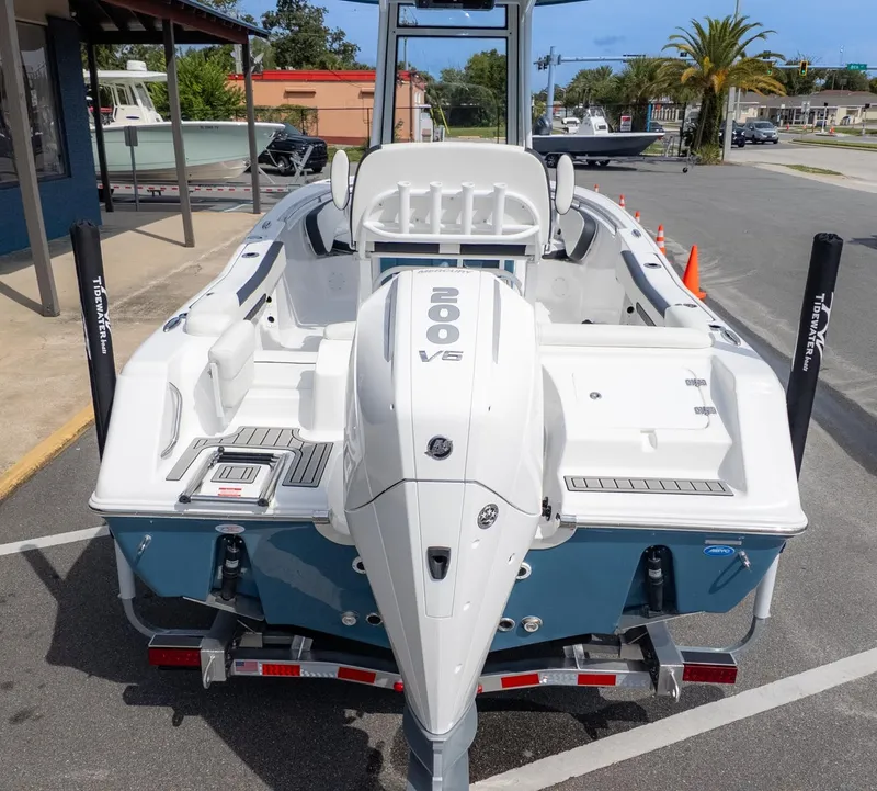 Slide: The Image of Tidewater 220 LXF 2026 - 5