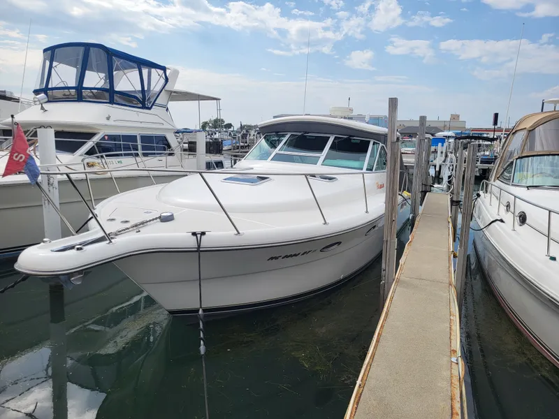 The Image of Tiara 3500 OPEN 2001 - 0