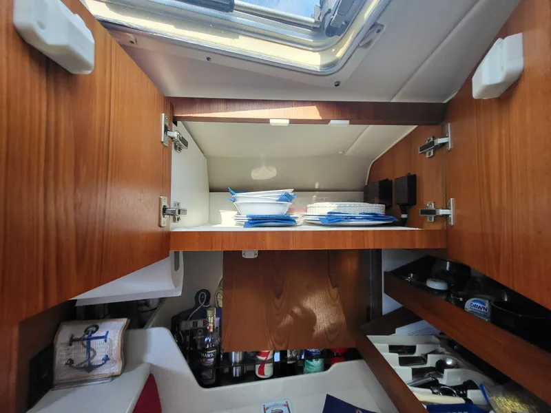 Slide: The Image of Tiara 3500 OPEN 2001 - 24