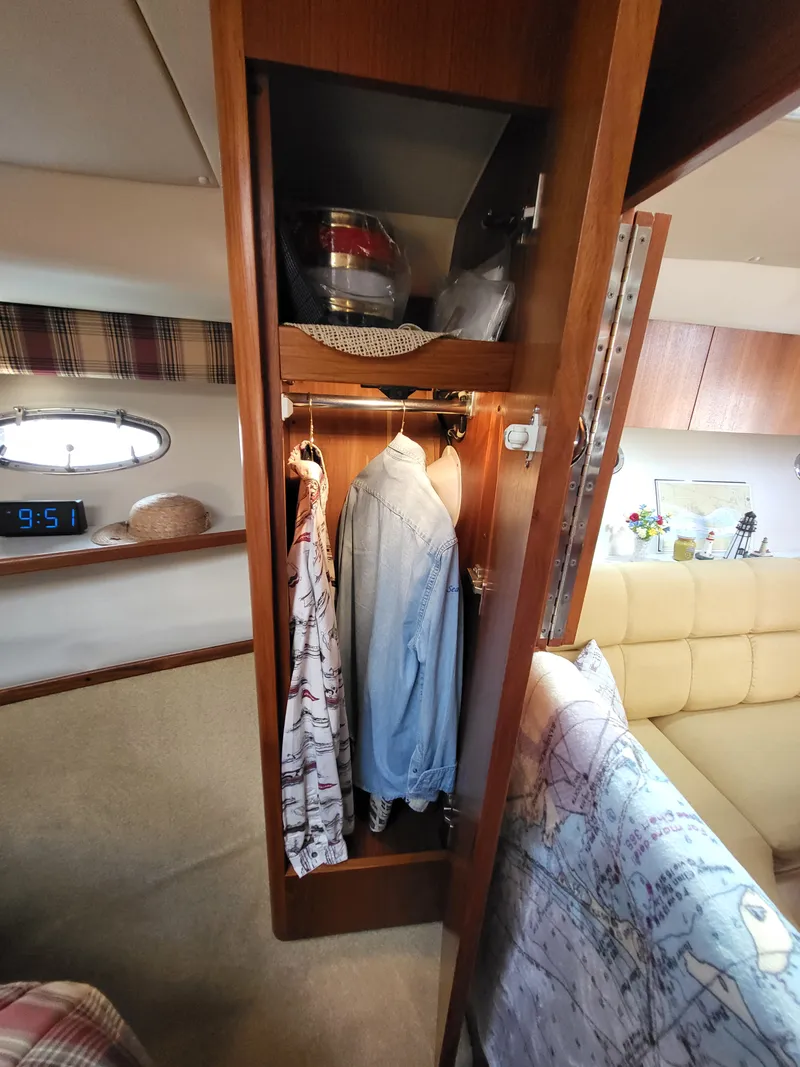 Slide: The Image of Tiara 3500 OPEN 2001 - 16