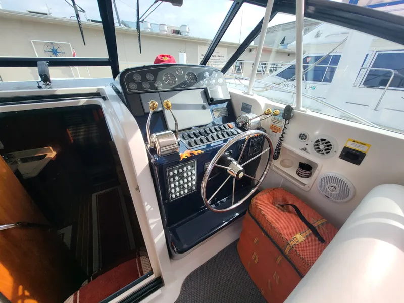Slide: The Image of Tiara 3500 OPEN 2001 - 36