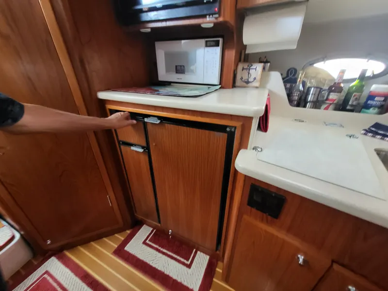 Slide: The Image of Tiara 3500 OPEN 2001 - 18