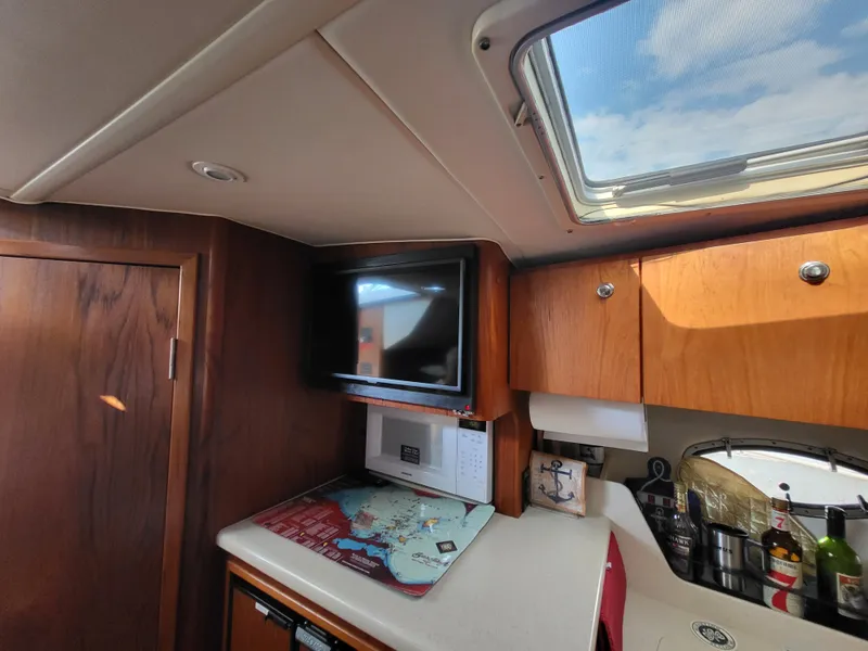 Slide: The Image of Tiara 3500 OPEN 2001 - 20