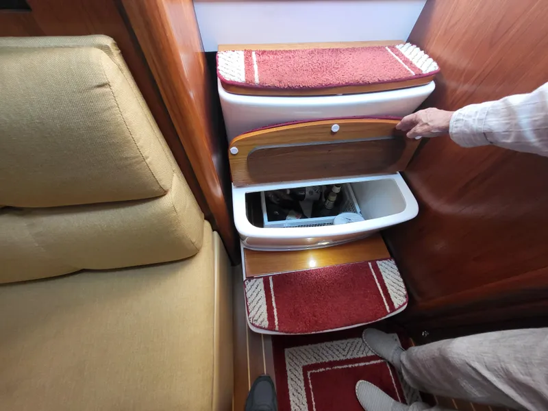 Slide: The Image of Tiara 3500 OPEN 2001 - 30