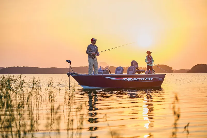 Slide: The Image of Tracker Pro Guide V-16 SC 2026 - 72