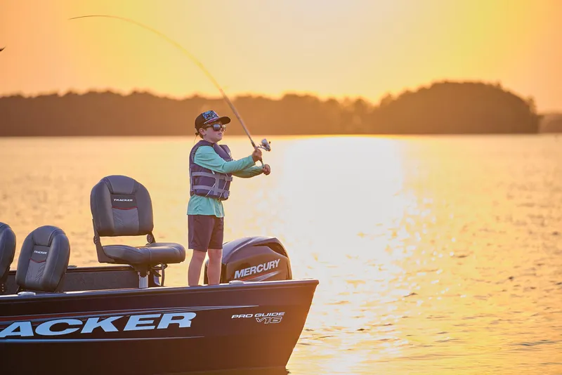 Slide: The Image of White River Pro Guide V-16 SC 2026 - 74