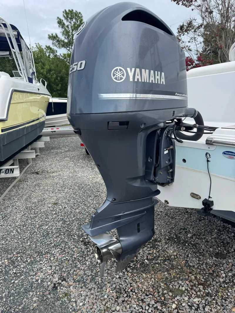 Slide: The Image of Sportsman Heritage 231 Center Console 2014 - 11