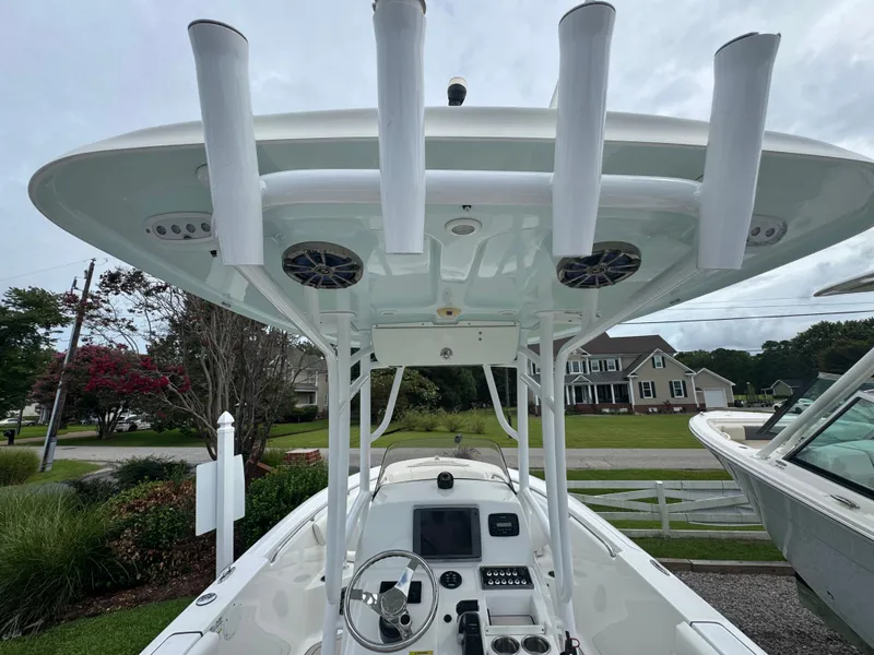 Slide: The Image of Sportsman Heritage 231 Center Console 2014 - 17