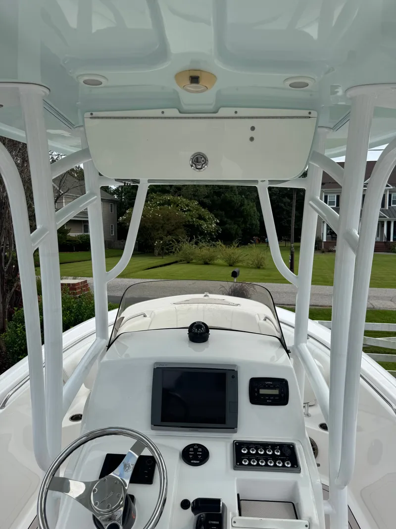 Slide: The Image of Sportsman Heritage 231 Center Console 2014 - 18