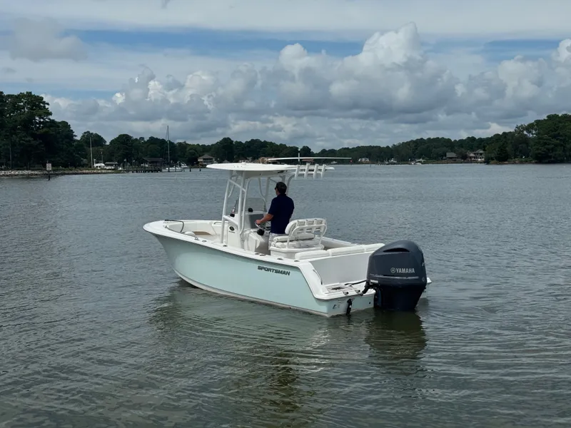 Slide: The Image of Sportsman Heritage 231 Center Console 2014 - 2