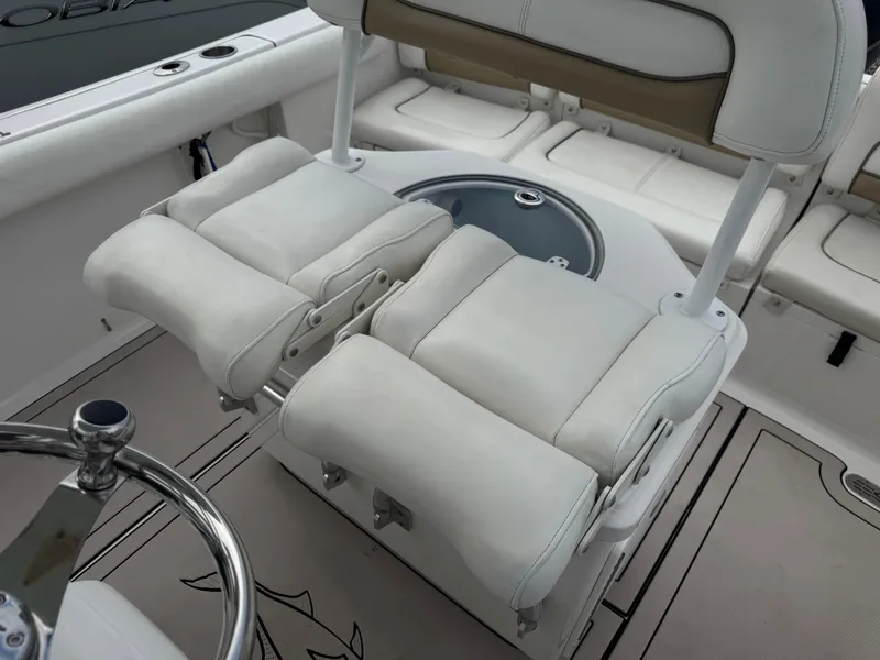 Slide: The Image of Sportsman Heritage 231 Center Console 2014 - 32