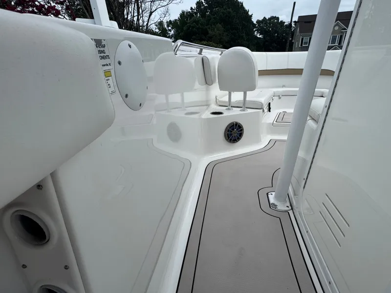 Slide: The Image of Sportsman Heritage 231 Center Console 2014 - 40