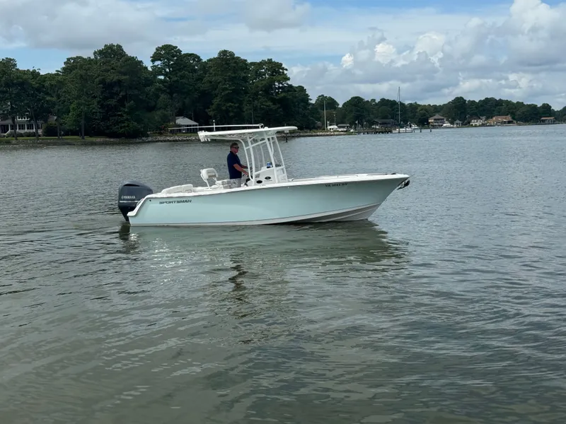 Slide: The Image of Sportsman Heritage 231 Center Console 2014 - 5