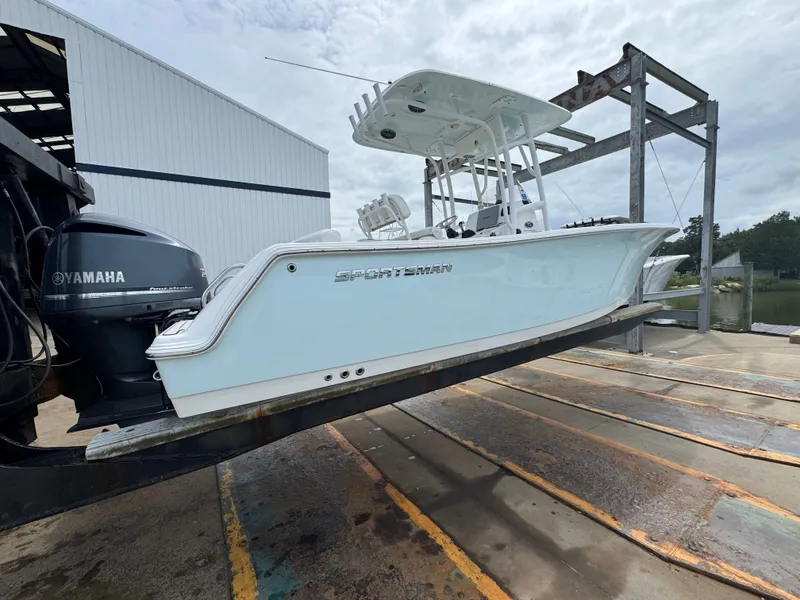 Slide: The Image of Sportsman Heritage 231 Center Console 2014 - 9