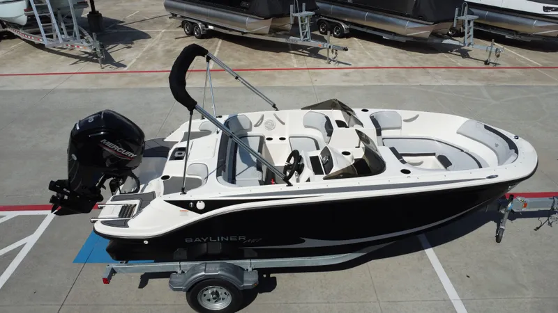 Slide: The Image of Bayliner 170EL 2025 - 12