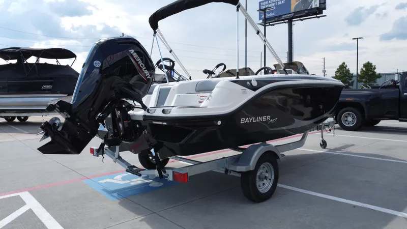 Slide: The Image of Bayliner 170EL 2024 - 10