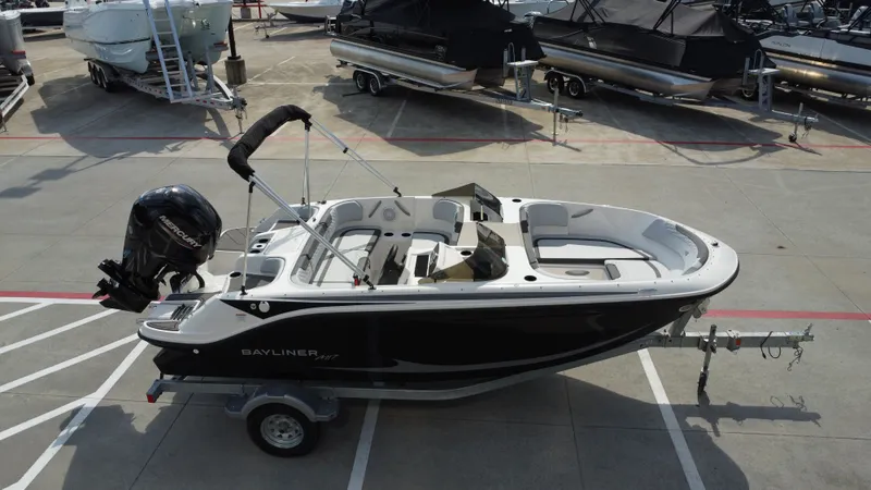 Slide: The Image of Bayliner 170EL 2024 - 12