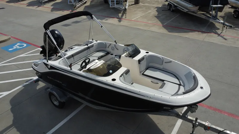 Slide: The Image of Bayliner 170EL 2024 - 13