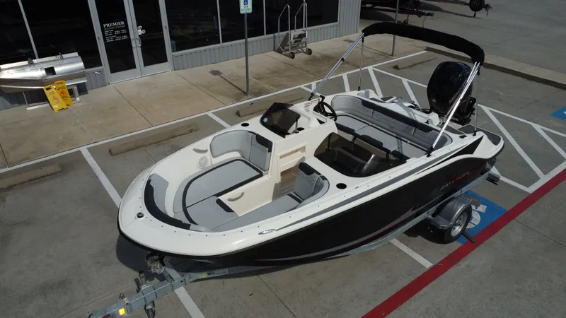 Slide: The Image of Bayliner 170EL 2024 - 15