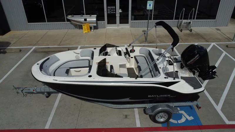 Slide: The Image of Bayliner 170EL 2024 - 16