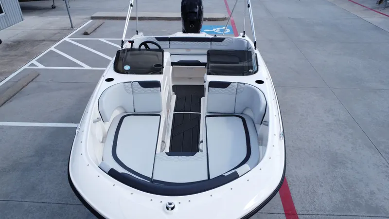 Slide: The Image of Bayliner 170EL 2024 - 21