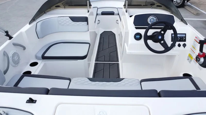 Slide: The Image of Bayliner 170EL 2024 - 26