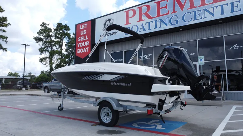 Slide: The Image of Bayliner E16LE 2025 - 3