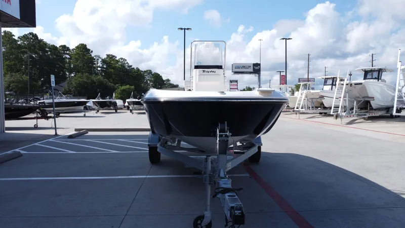 Slide: The Image of Bayliner T18LE 2025 - 7