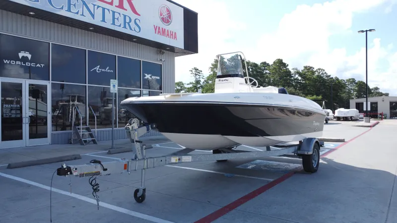 Slide: The Image of Bayliner T18LE 2025 - 8