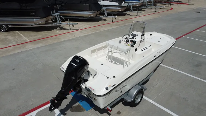 Slide: The Image of Bayliner T18LE 2025 - 11