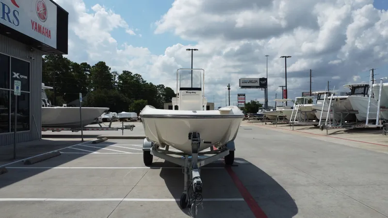 Slide: The Image of Bayliner T18LE 2025 - 7