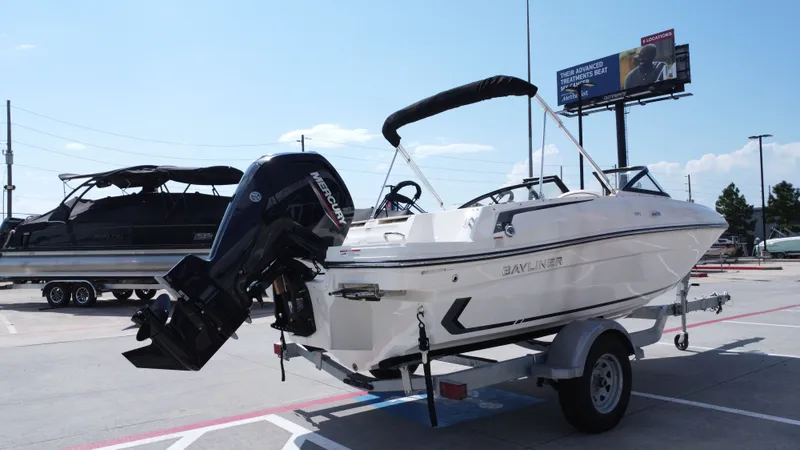 Slide: The Image of Bayliner VR4 Bowrider OB 2025 - 10
