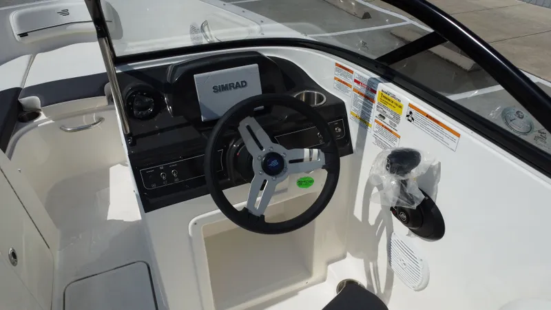 Slide: The Image of Bayliner VR4 Bowrider OB 2025 - 26