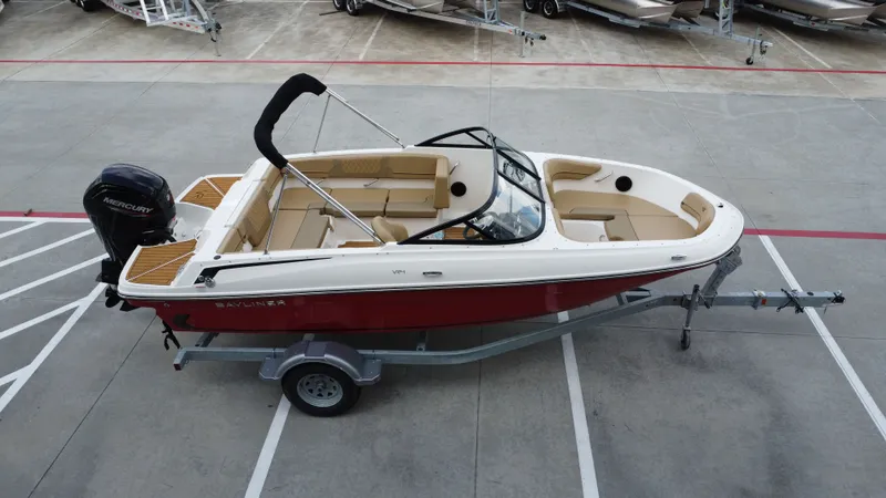 Slide: The Image of Bayliner VR4 Bowrider OB 2025 - 12