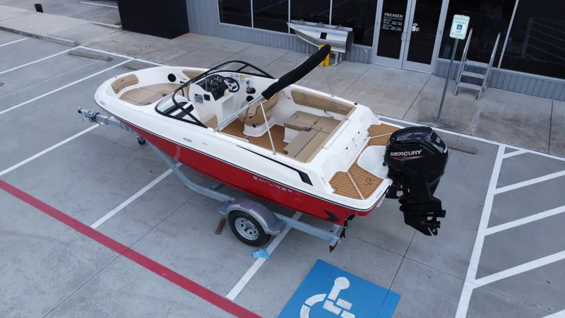 Slide: The Image of Bayliner VR4 Bowrider OB 2025 - 17