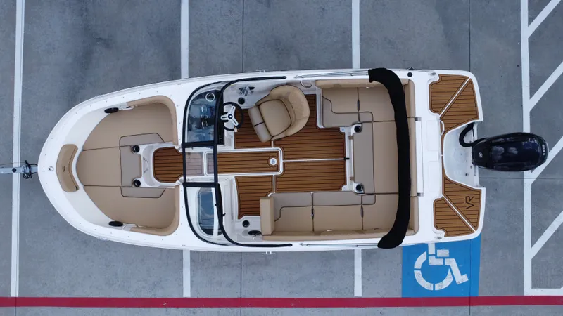 Slide: The Image of Bayliner VR4 Bowrider OB 2025 - 19